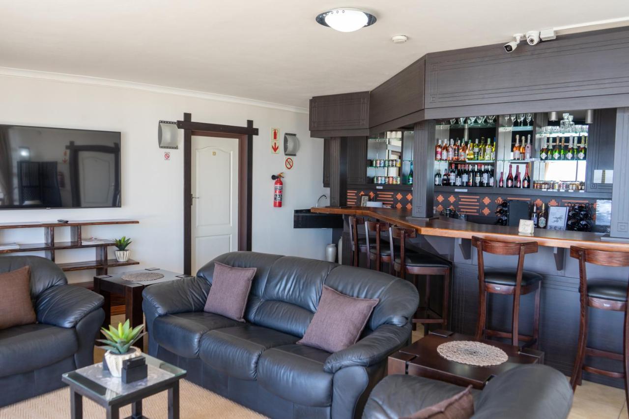 Bar-T-Nique Guest House Моссел-Бей Екстер'єр фото